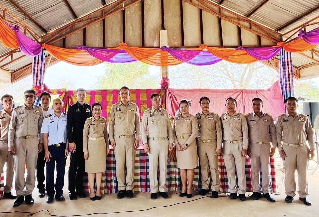 พช. มหาสารคาม : ผู้ตรวจราชการกระทรวงมหาดไทย ลงพื้นที่ ตรวจราชการจังหวัดมหาสารคามและติดตามการดำเนินงานกองทุนพัฒนาบทบาทสตรี และ OTOP อำเภอเชียงยืน