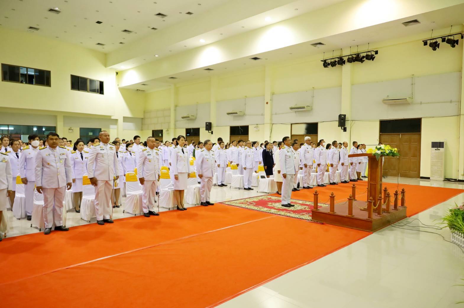 พช.มหาสารคาม : ร่วมพิธีวางพานพุ่มดอกไม้ถวายราชสักการะ เนื่องในวันที่ระลึก “พระบาทสมเด็จพระพุทธเลิศหล้านภาลัย” ประจำปี พ.ศ. 2568