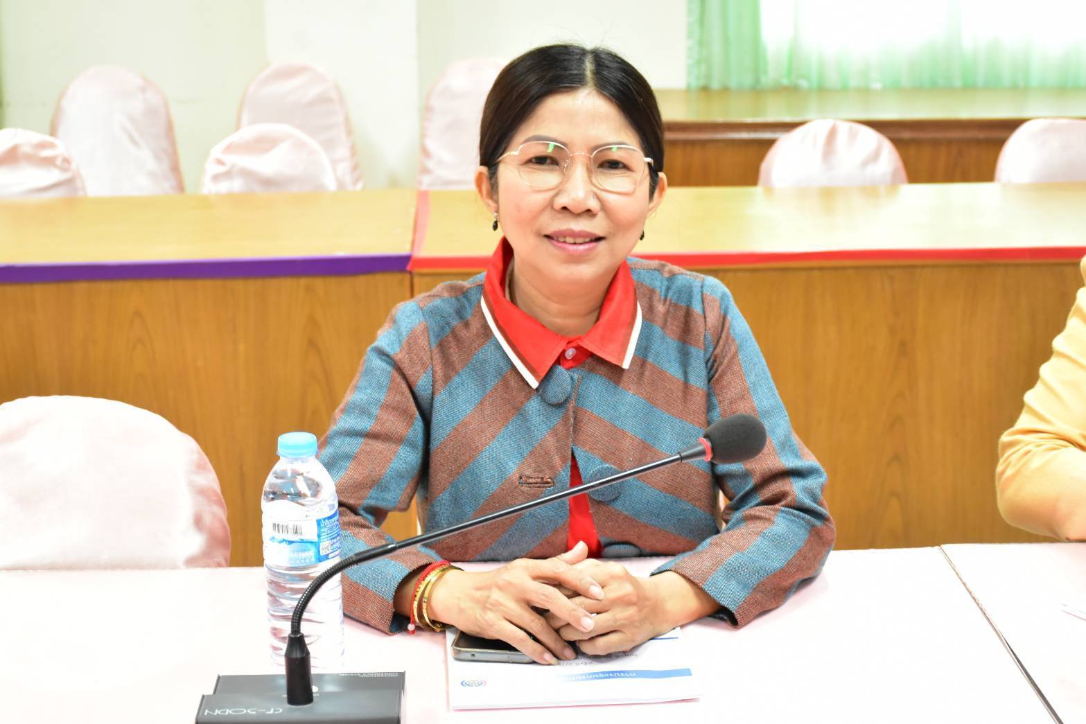 พช. มหาสารคาม : รับนโยบายอธิบดี พช. ในการขับเคลื่อนงานพัฒนาชุมชน เพื่อให้เศรษฐกิจฐานรากมั่นคง ชุมชนเข้มแข็งอย่างยั่งยืน ในที่ประชุมกรมการพัฒนาชุมชน ครั้งที่ 2/2568 ผ่านระบบการประชุมทางไกล Video Conference