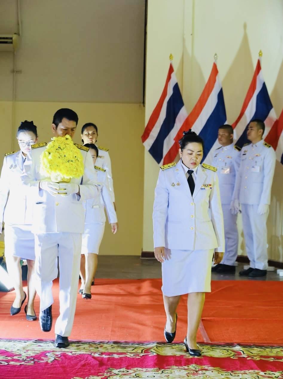 พช. มหาสารคาม : ร่วมพิธีถวายราชสักการะแด่พระบาทสมเด็จพระบรมชนกาธิเบศร มหาภูมิพลอดุลยเดชมหาราช บรมนาถบพิตร “เนื่องในวันมาตรฐานฝีมือแรงงานแห่งชาติ” ประจำปี 2568