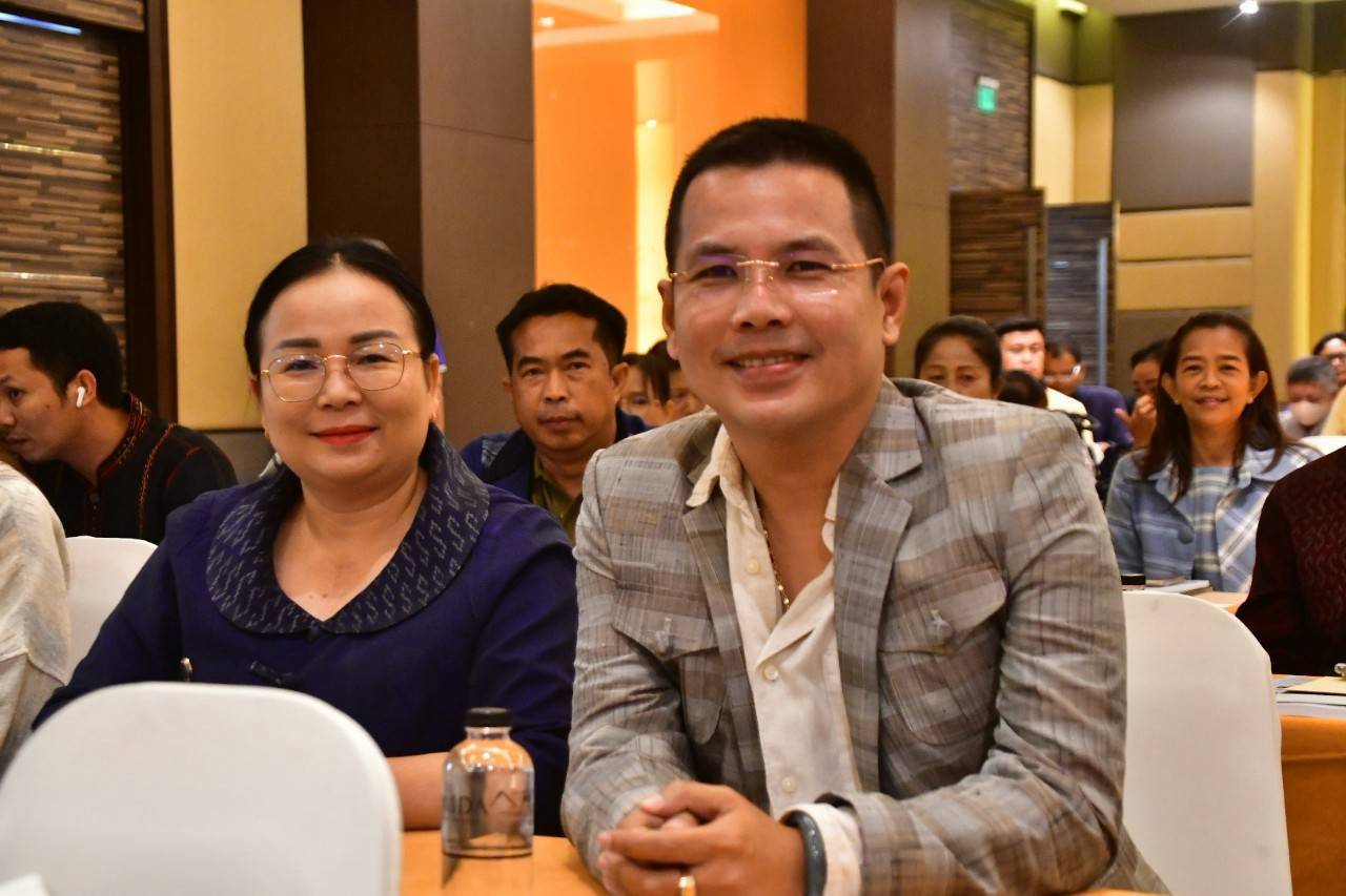พช.มหาสารคาม : ร่วมโครงการพัฒนาศักยภาพเครือข่ายกลุ่มอาชีพ และผู้ผลิต ผู้ประกอบการ หนึ่งตำบล หนึ่งผลิตภัณฑ์ กิจกรรมที่ 2 ประชุมเชิงปฏิบัติการพัฒนาศักยภาพเครือข่ายกลุ่มอาชีพ และผู้ผลิต ผู้ประกอบการ หนึ่งตำบล หนึ่งผลิตภัณฑ์ (OTOP) ระดับประเทศ