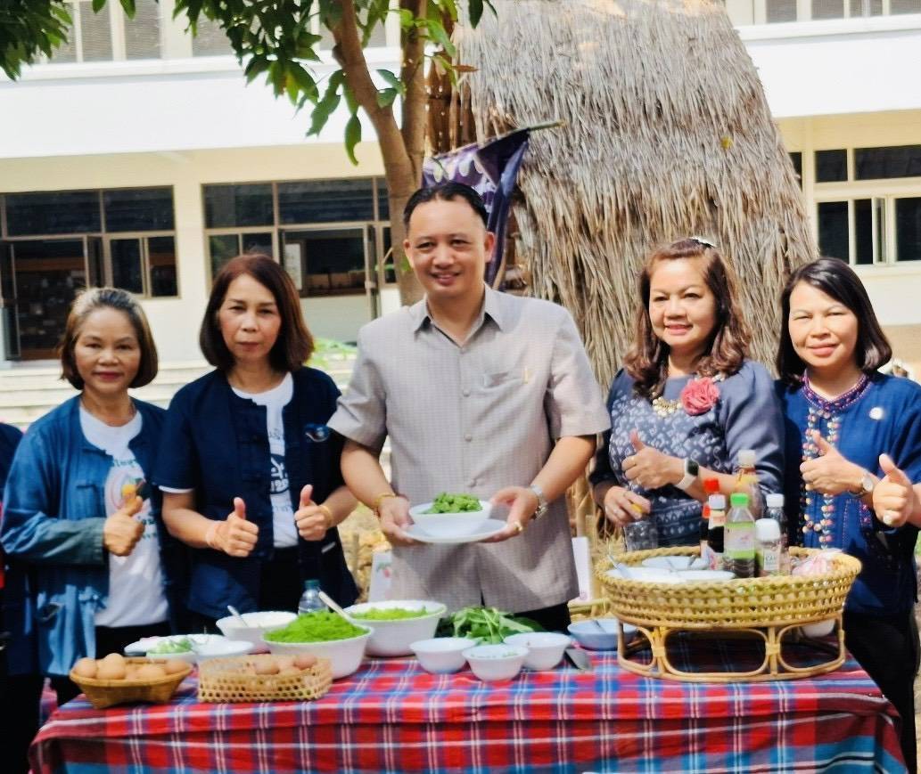 พช.มหาสารคาม : จัดกิจกรรมน้อมนำแนวพระราชดำริของสมเด็จพระกนิษฐาธิราชเจ้า กรมสมเด็จพระเทพรัตนราชสุดาฯ สยามบรมราชกุมารี สู่ปฏิบัติการปลูกผักสวนครัว เพื่อสร้างความมั่นคงทางอาหาร ประจำปีงบประมาณ 2568 กิจกรรม “ผู้นำต้องทำก่อน”