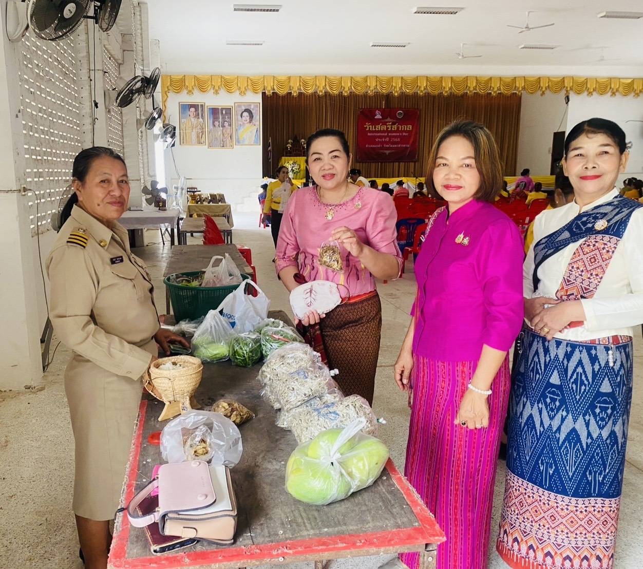 พช.มหาสารคาม : ร่วมเป็นเกียรติในการจัดกิจกรรมเนื่องในวันสตรีสากลอำเภอแกดำ ประจำปี 2568