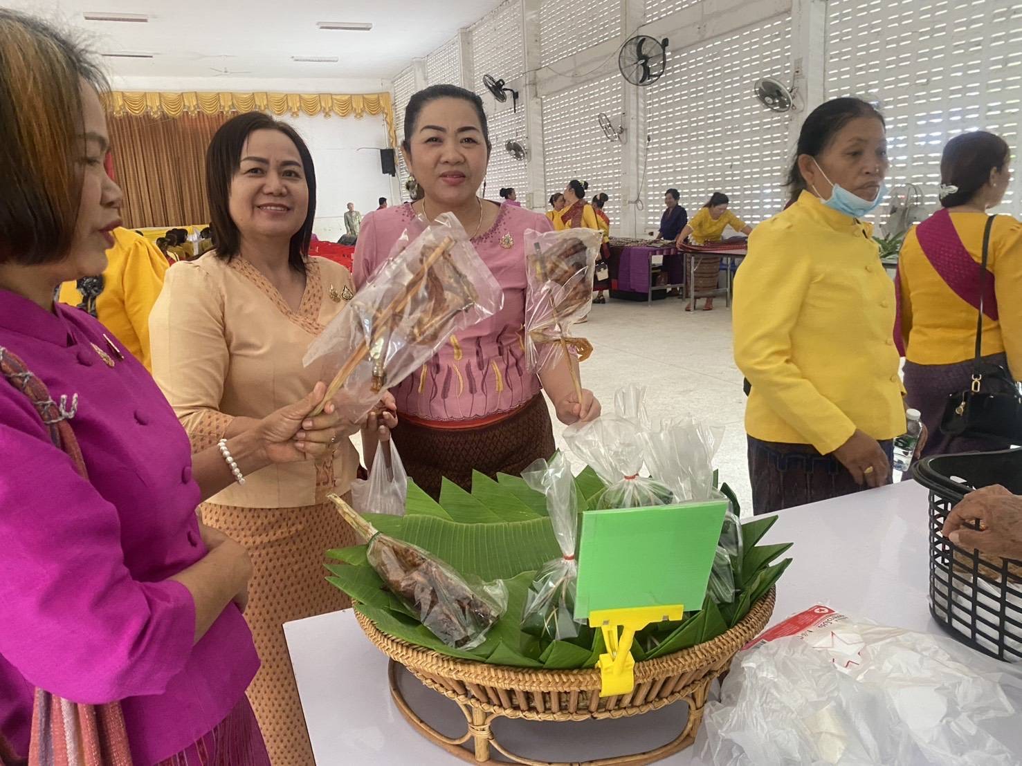 พช.มหาสารคาม : ร่วมเป็นเกียรติในการจัดกิจกรรมเนื่องในวันสตรีสากลอำเภอแกดำ ประจำปี 2568