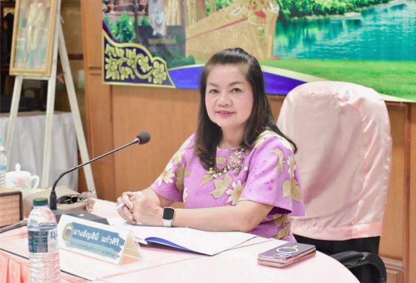 พช.มหาสารคาม : ผนึกกำลังเครือข่ายกองทุนแม่ของแผ่นดินทั้ง 13 อำเภอ ปูพรมเดินหน้าขับเคลื่อนการป้องกันและแก้ไขปัญหายาเสพติด ขานรับนโยบาย มท.1