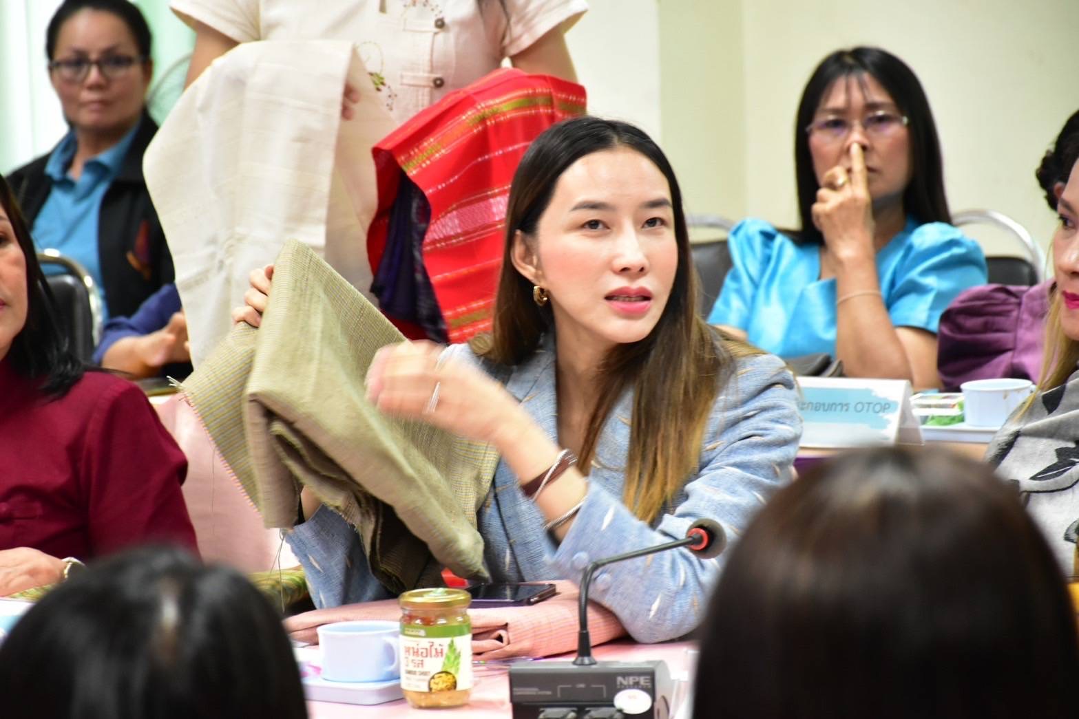 พช.มหาสารคาม : ดำเนินงานโครงการพัฒนาศักยภาพเครือข่ายองค์ความรู้ (Knowledge-Based OTOP : KBO) จังหวัด กิจกรรมที่ 1 ประชุมคณะกรรมการเครือข่ายองค์ความรู้ โครงการพัฒนาศักยภาพเครือข่ายองค์ความรู้ (Knowledge-Based OTOP : KBO) จังหวัด