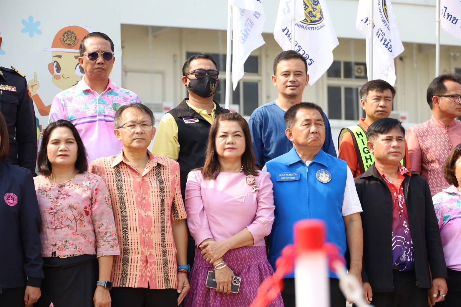 พช.มหาสารคาม : ร่วมเปิดศูนย์ปฏิบัติการป้องกันและลดอุบัติเหตุทางถนนช่วงเทศกาลสงกรานต์ ปี 2568 ภายใต้ชื่อการรณรงค์ “ขับขี่ปลอดภัย เมืองไทย ไร้อุบัติเหตุ”