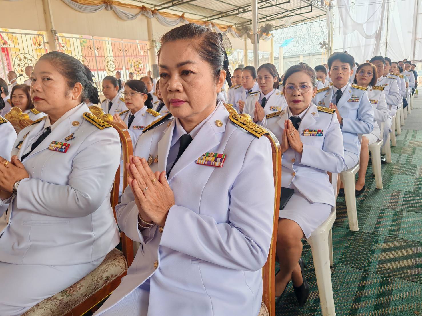 พช.มหาสารคาม : ร่วมพิธีทำบุญตักบาตรถวายพระกุศล เนื่องในโอกาสวันคล้ายวันประสูติ สมเด็จพระเจ้าลูกยาเธอ เจ้าฟ้าทีปังกรรัศมีโชติ มหาวชิโรตตมางกูร สิริวิบูลยราชกุมาร 29 เมษายน 2568