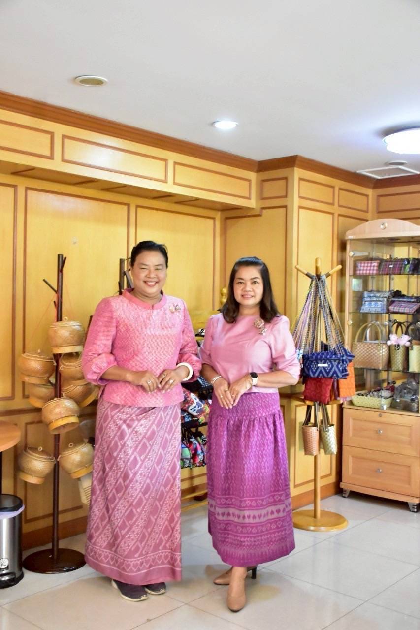 พช.มหาสารคาม : รับการตรวจราชการ ผู้ตรวจราชการกรมการพัฒนาชุมชน (นางอรุณรัตน์ ชิงชนะ) ลงพื้นที่ อำเภอกันทรวิชัย จังหวัดมหาสารคาม ติดตามผลการปฏิบัติราชการตามนโยบายของรัฐบาล ภารกิจกระทรวงมหาดไทย และกรมการพัฒนาชุมชน ประจำเดือนมีนาคม 2568