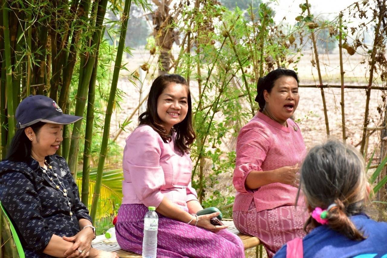 พช.มหาสารคาม : รับการตรวจราชการ ผู้ตรวจราชการกรมการพัฒนาชุมชน (นางอรุณรัตน์ ชิงชนะ) ลงพื้นที่ อำเภอกันทรวิชัย จังหวัดมหาสารคาม ติดตามผลการปฏิบัติราชการตามนโยบายของรัฐบาล ภารกิจกระทรวงมหาดไทย และกรมการพัฒนาชุมชน ประจำเดือนมีนาคม 2568