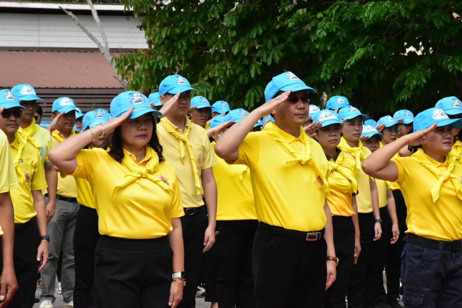 พช.มหาสารคาม : ร่วมกับ สำนักงานที่ดินจังหวัดมหาสารคาม จัดกิจกรรมจิตอาสาพัฒนาในโอกาสวันสำคัญของชาติไทย ประจำปี พ.ศ. 2568 เนื่องใน “วันที่ระลึกพระบาทสมเด็จพระนั่งเกล้าเจ้าอยู่หัว”
