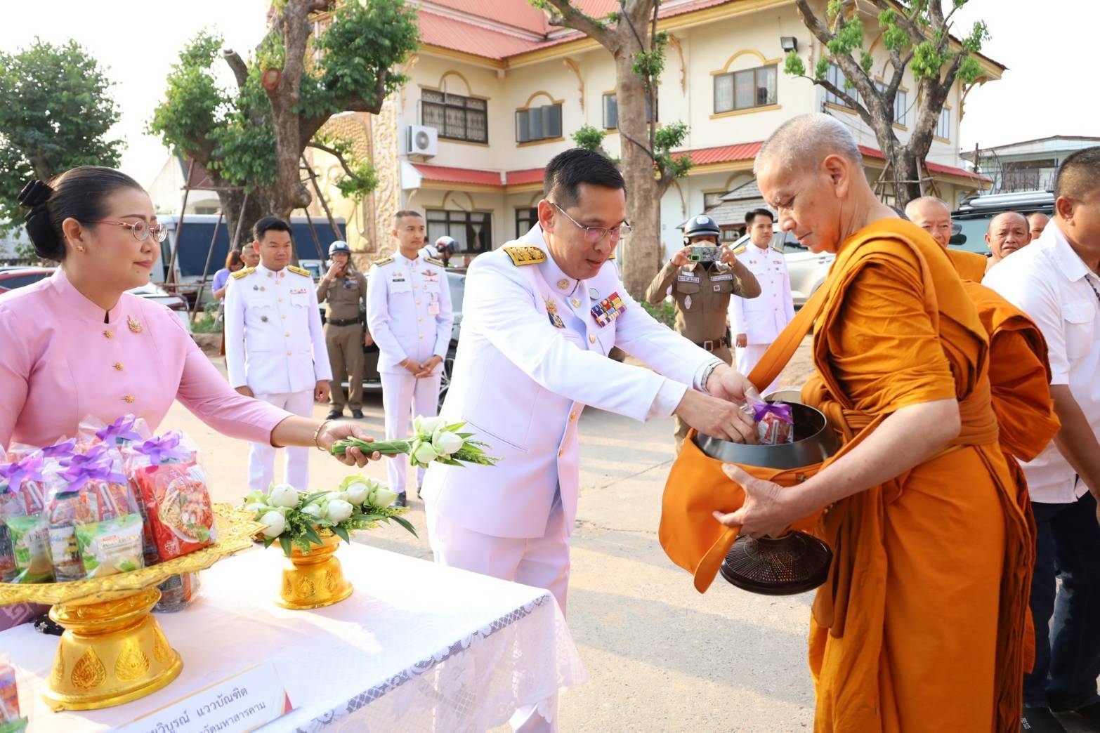 พช.มหาสารคาม : ร่วมพิธีทำบุญตักบาตรและพิธีเจริญพระพุทธมนต์ ถวายเป็นพระราชกุศลสมเด็จพระกนิษฐาธิราชเจ้า กรมสมเด็จพระเทพรัตนราชสุดาฯ สยามบรมราชกุมารี เนื่องในโอกาสวันคล้ายวันพระราชสมภพ 2 เมษายน 2568