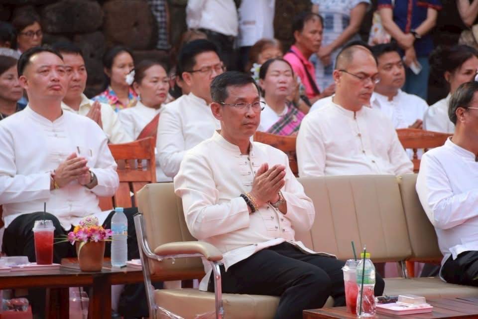 พช.มหาสารคาม ร่วมเปิดงานประเพณีนมัสการและสรงน้ำปรางกู่บ้านเขวา ประจำปี 2568