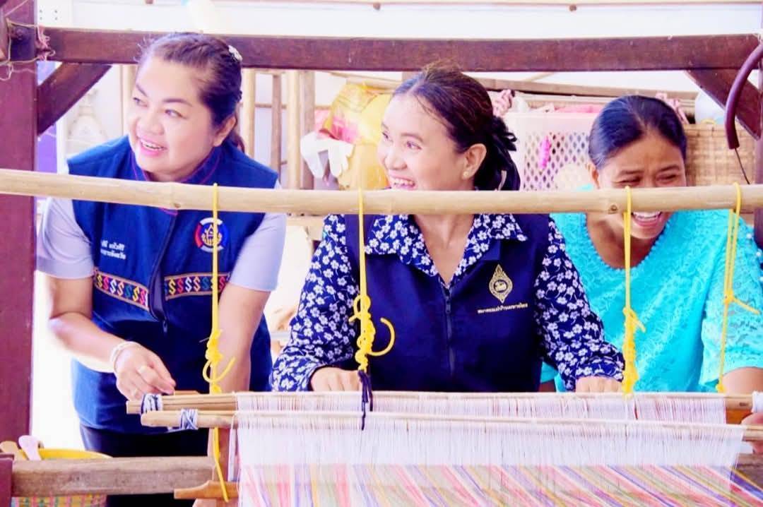 พช.มหาสารคาม ร่วมกิจกรรมโครงการปกป้องและเชิดชูสถาบันพระมหากษัตริย์ และหน่วยบำบัดทุกข์ บำรุงสุข สร้างรอยยิ้มให้ประชาชน (จังหวัดเคลื่อนที่) อำเภอพยัคฆภูมิพิสัย