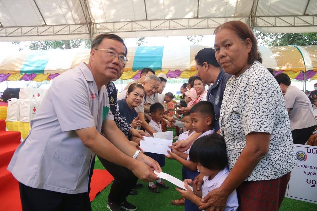 พช.มหาสารคาม ร่วมกิจกรรมโครงการปกป้องและเชิดชูสถาบันพระมหากษัตริย์ และหน่วยบำบัดทุกข์ บำรุงสุข สร้างรอยยิ้มให้ประชาชน (จังหวัดเคลื่อนที่) อำเภอพยัคฆภูมิพิสัย