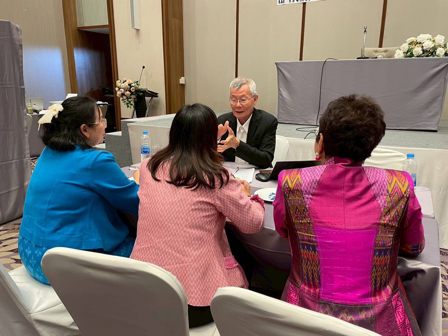 พช.มหาสารคาม : ร่วมประชุมเชิงปฏิบัติการพัฒนากลไกขับเคลื่อนการพัฒนาเศรษฐกิจฐานรากระดับประเทศ