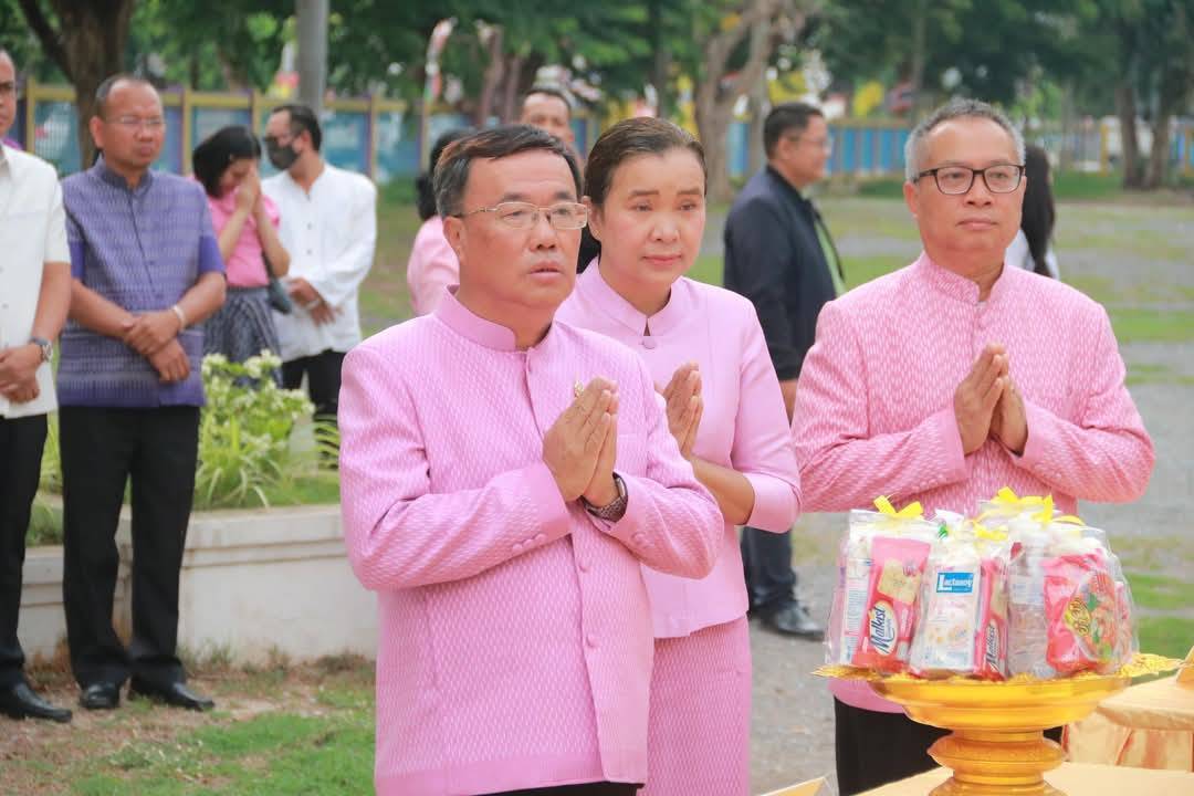 พช.มหาสารคาม : ร่วมพิธีทำบุญตักบาตร เนื่องในโอกาสเฉลิมฉลอง ครบรอบ 160 ปี เมืองมหาสารคาม