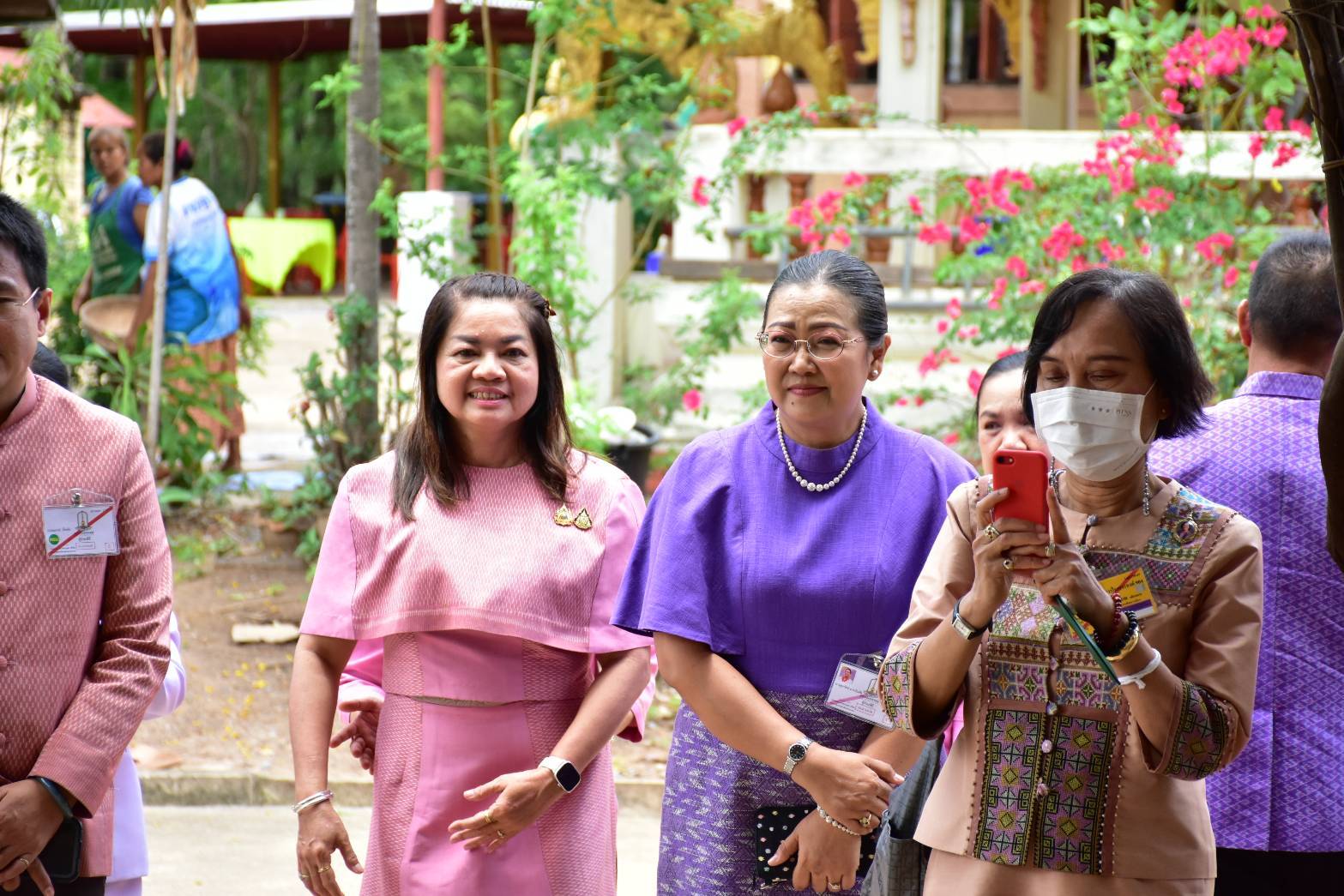 จังหวัดมหาสารคาม : หนุนสินค้า OTOP เข้าร้านภูฟ้า ส่งเสริมเศรษฐกิจฐานราก สร้างรายได้สู่ชุมชน
