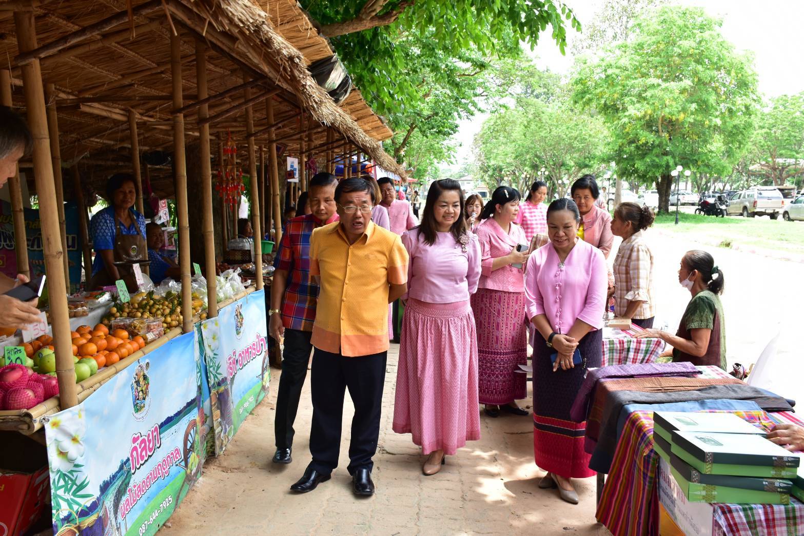 จังหวัดมหาสารคาม : เดินหน้าส่งเสริมผู้ประกอบการ OTOP ในพื้นที่ ด้วยกิจกรรมทดสอบตลาดภายใต้ โครงการส่งเสริมกระบวนการเครือข่ายองค์ความรู้ (Knowledge-Based OTOP : KBO)
