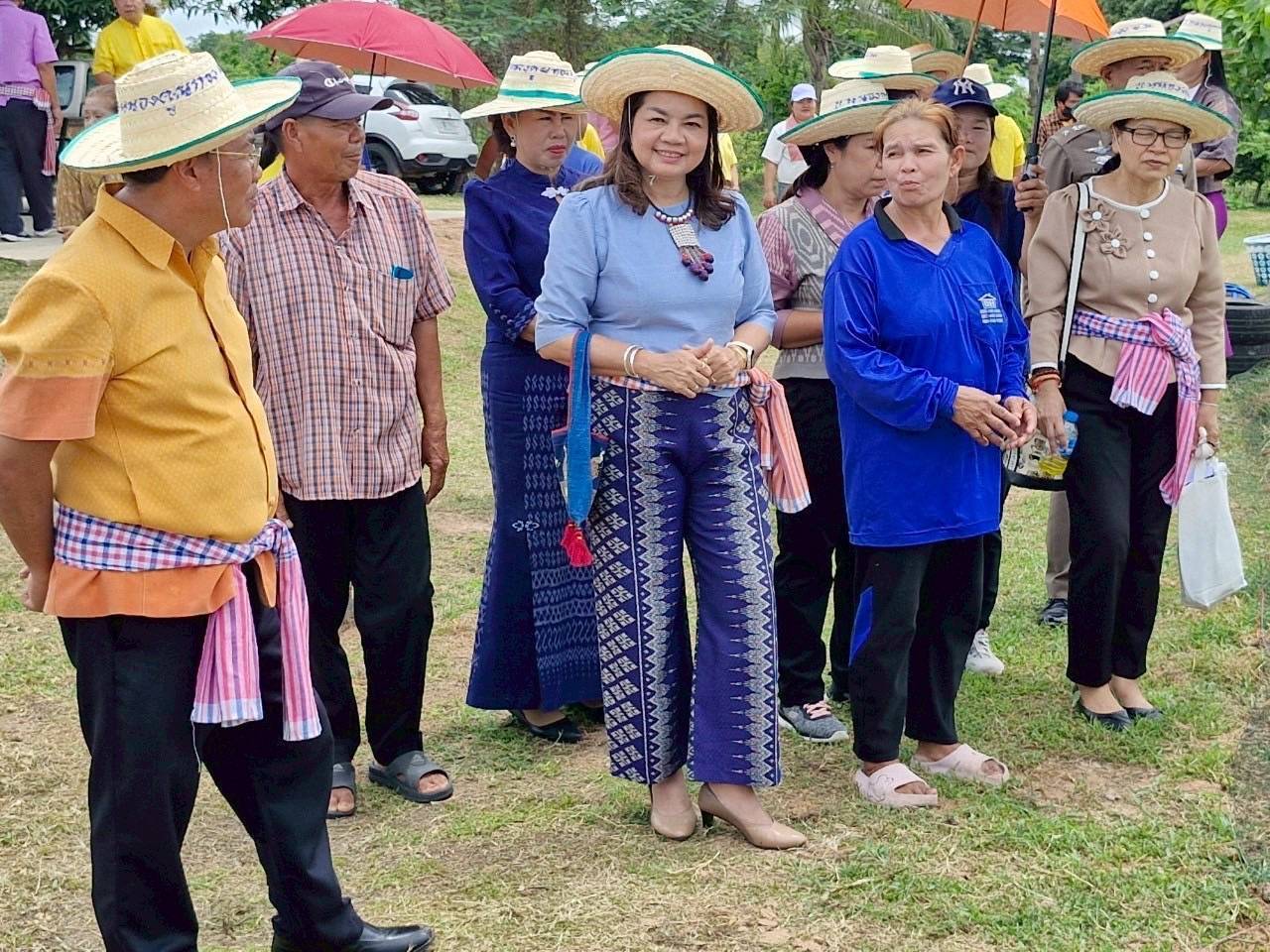 พช.มหาสารคาม : ลุยคัดสรรหมู่บ้านเศรษฐกิจพอเพียง ดีเด่นระดับจังหวัด ในการคัดสรรกิจกรรมพัฒนาชุมชนดีเด่น ประจำปี 2568 บ้านหนองคูณทอง หมู่ที่ 20 ตำบลนาโพธิ์ อำเภอกุดรัง