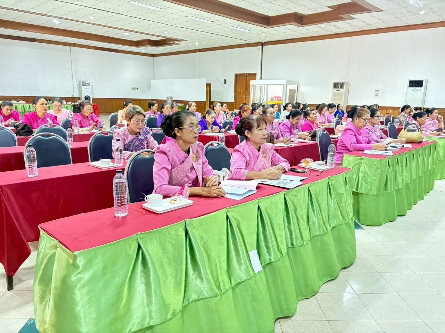 พช.มหาสารคาม : เพิ่มเพิ่มประสิทธิภาพการปฏิบัติงานกองทุนพัฒนาบทบาทสตรี แก่กลไกการขับเคลื่อนกองทุนพัฒนาบทบาทสตรี ระดับจังหวัด