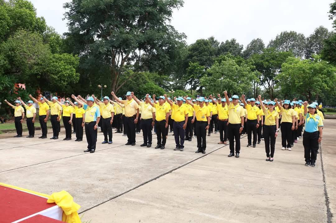 พช.มหาสารคาม : ร่วมกิจกรรมจิตอาสาพัฒนา เนื่องในวันที่ระลึก “พระบาทสมเด็จพระปกเกล้าเจ้าอยู่หัว”