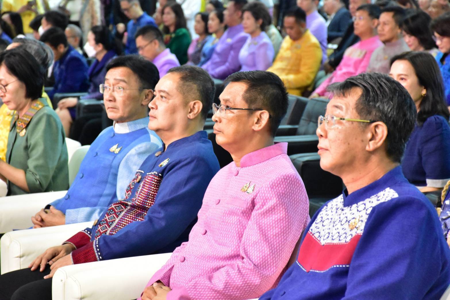 จังหวัดมหาสารคาม : นายกรัฐมนตรี เปิดงาน OTOP MIDYEAR 2025 ชู OTOP และ Soft Power ให้ชีวิตความเป็นอยู่ของประชาชนดีขึ้น