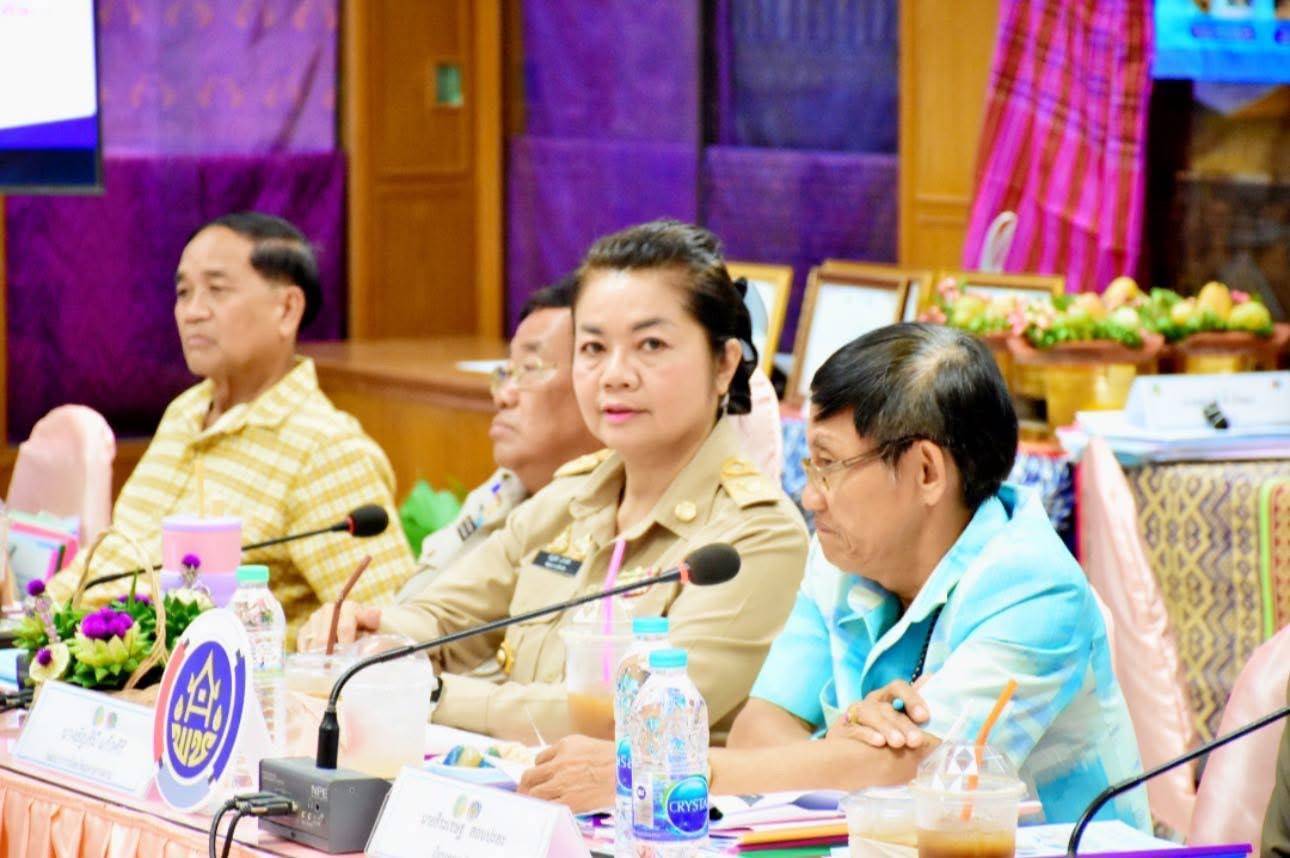 พช.มหาสารคาม : เดินหน้ายกระดับการพัฒนาชุมชน คัดสรรผู้นำอช.และกลุ่มองค์กรดีเด่น ในการคัดสรรกิจกรรมพัฒนาชุมชนดีเด่น ประจำปี 2568 ระดับจังหวัด