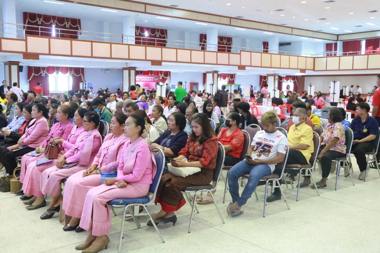 พช.มหาสารคาม : ร่วม “มหกรรมแก้หนี้ สร้างวิถีแห่งความเป็นธรรม ปีที่ 2” เปิดโอกาสให้เจ้าหนี้กับลูกหนี้ได้เจรจาไกล่เกลี่ยและหาทางออกร่วมกัน