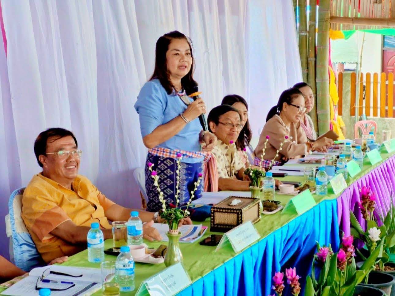 พช.มหาสารคาม : ลุยคัดสรรหมู่บ้านเศรษฐกิจพอเพียง ดีเด่นระดับจังหวัด ในการคัดสรรกิจกรรมพัฒนาชุมชนดีเด่น ประจำปี 2568 บ้านหนองคูณทอง หมู่ที่ 20 ตำบลนาโพธิ์ อำเภอกุดรัง