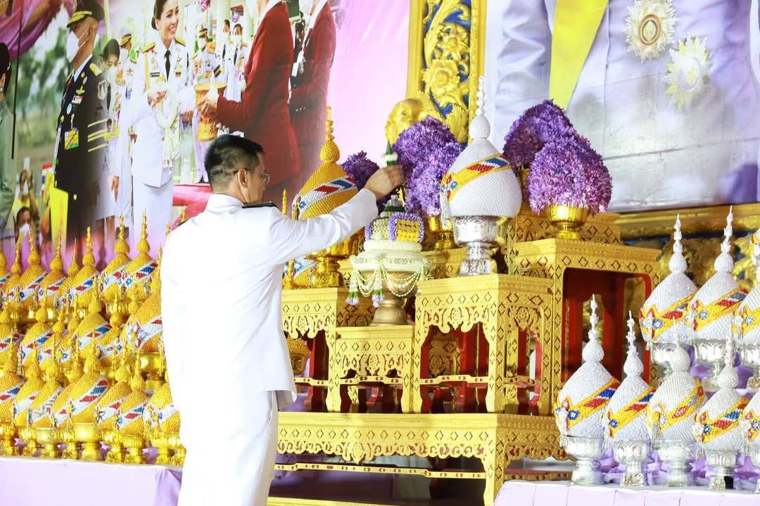 พช.มหาสารคาม : ร่วมพิธีถวายเครื่องราชสักการะและวางพานพุ่ม และพิธีถวายพระพรชัยมงคล เนื่องในวันเฉลิมพระชนมพรรษา สมเด็จพระนางเจ้าสุทิดา พัชรสุธาพิมลลักษณ พระบรมราชินี 3 มิถุนายน 2568