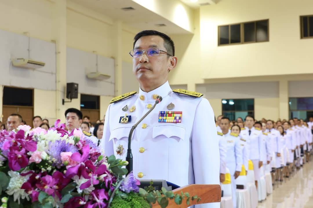 พช.มหาสารคาม : ร่วมพิธีถวายเครื่องราชสักการะและวางพานพุ่ม และพิธีถวายพระพรชัยมงคล เนื่องในวันเฉลิมพระชนมพรรษา สมเด็จพระนางเจ้าสุทิดา พัชรสุธาพิมลลักษณ พระบรมราชินี 3 มิถุนายน 2568
