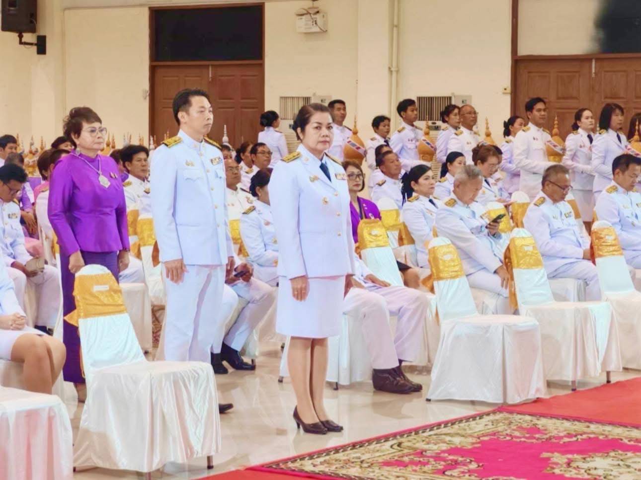 พช.มหาสารคาม : ร่วมพิธีถวายเครื่องราชสักการะและวางพานพุ่ม และพิธีถวายพระพรชัยมงคล เนื่องในวันเฉลิมพระชนมพรรษา สมเด็จพระนางเจ้าสุทิดา พัชรสุธาพิมลลักษณ พระบรมราชินี 3 มิถุนายน 2568