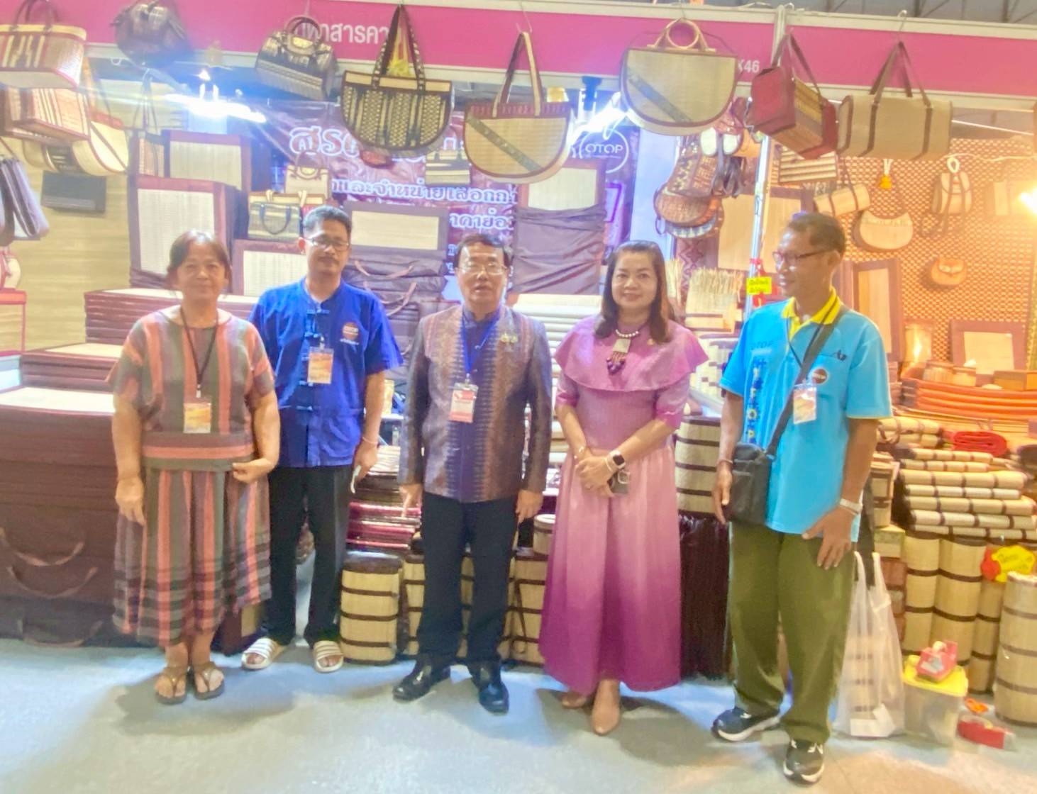 จังหวัดมหาสารคาม : นำกลุ่มผู้ผลิต ผู้ประกอบการ OTOP ร่วมงาน OTOP MIDYEAR 2025