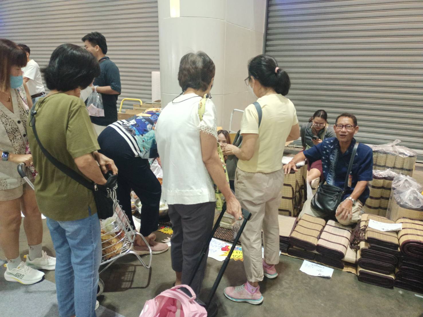 จังหวัดมหาสารคาม : นำกลุ่มผู้ผลิต ผู้ประกอบการ OTOP ร่วมงาน OTOP MIDYEAR 2025