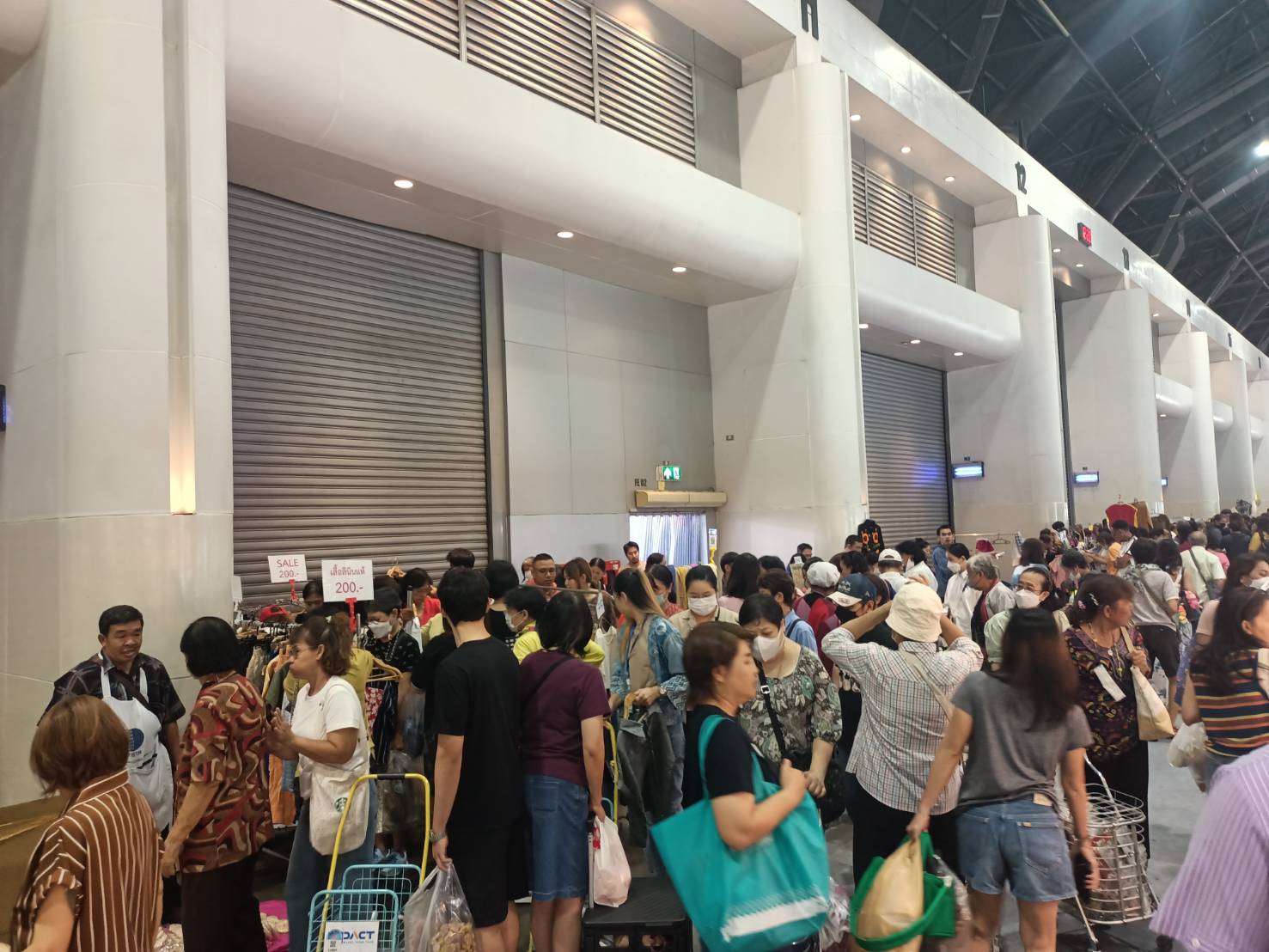 จังหวัดมหาสารคาม : นำกลุ่มผู้ผลิต ผู้ประกอบการ OTOP ร่วมงาน OTOP MIDYEAR 2025