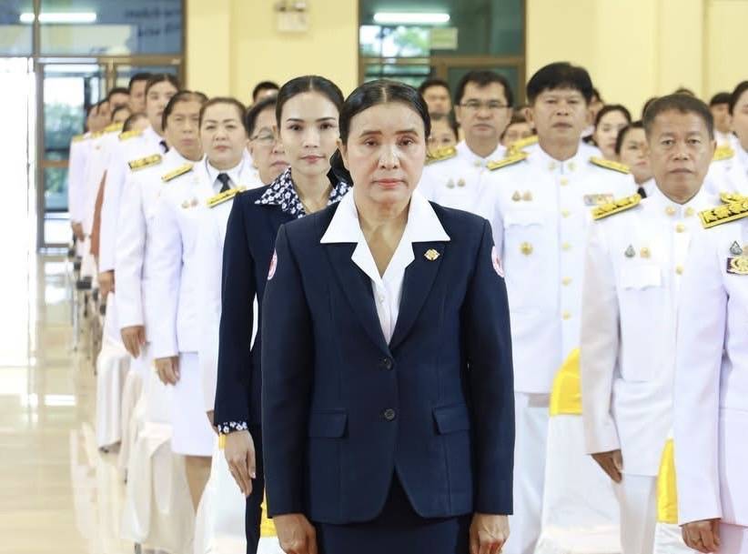 พช.มหาสารคาม : ร่วมพิธีวันที่ระลึกคล้ายวันสวรรคตพระบาทสมเด็จพระปรเมนทรมหาอานันทมหิดลพระอัฐมรามาธิบดินทร