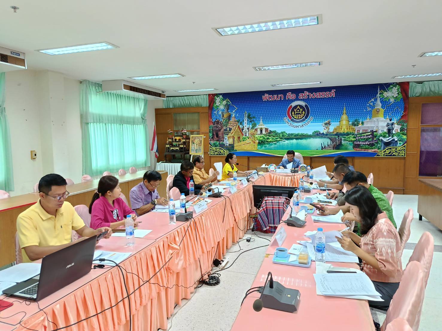 พช.มหาสารคาม : จัดการประชุมคณะกรรมการคัดสรรกิจกรรมพัฒนาชุมชนดีเด่นระดับจังหวัด ประจำปี 2568