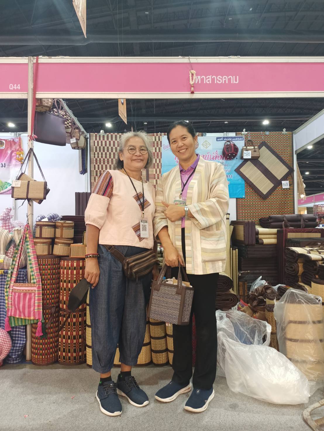 จังหวัดมหาสารคาม : นำกลุ่มผู้ผลิต ผู้ประกอบการ OTOP ร่วมงาน OTOP MIDYEAR 2025