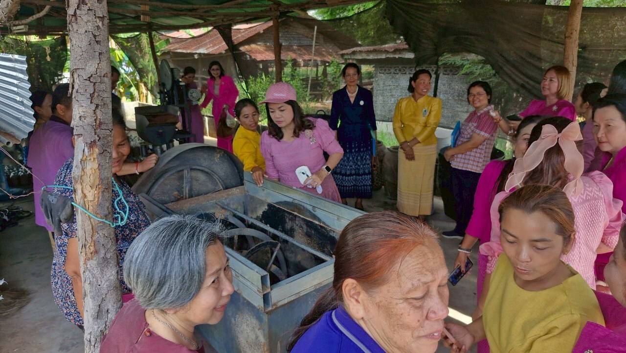 พช.มหาสารคาม : เดินหน้าคัดเลือกคนกองทุนพัฒนาบทบาทสตรีดีเด่นระดับจังหวัด ตามโครงการเชิดชูเกียรติคนกองทุนพัฒนาบทบาทสตรี ประจำปี 2568 วันที่ 3
