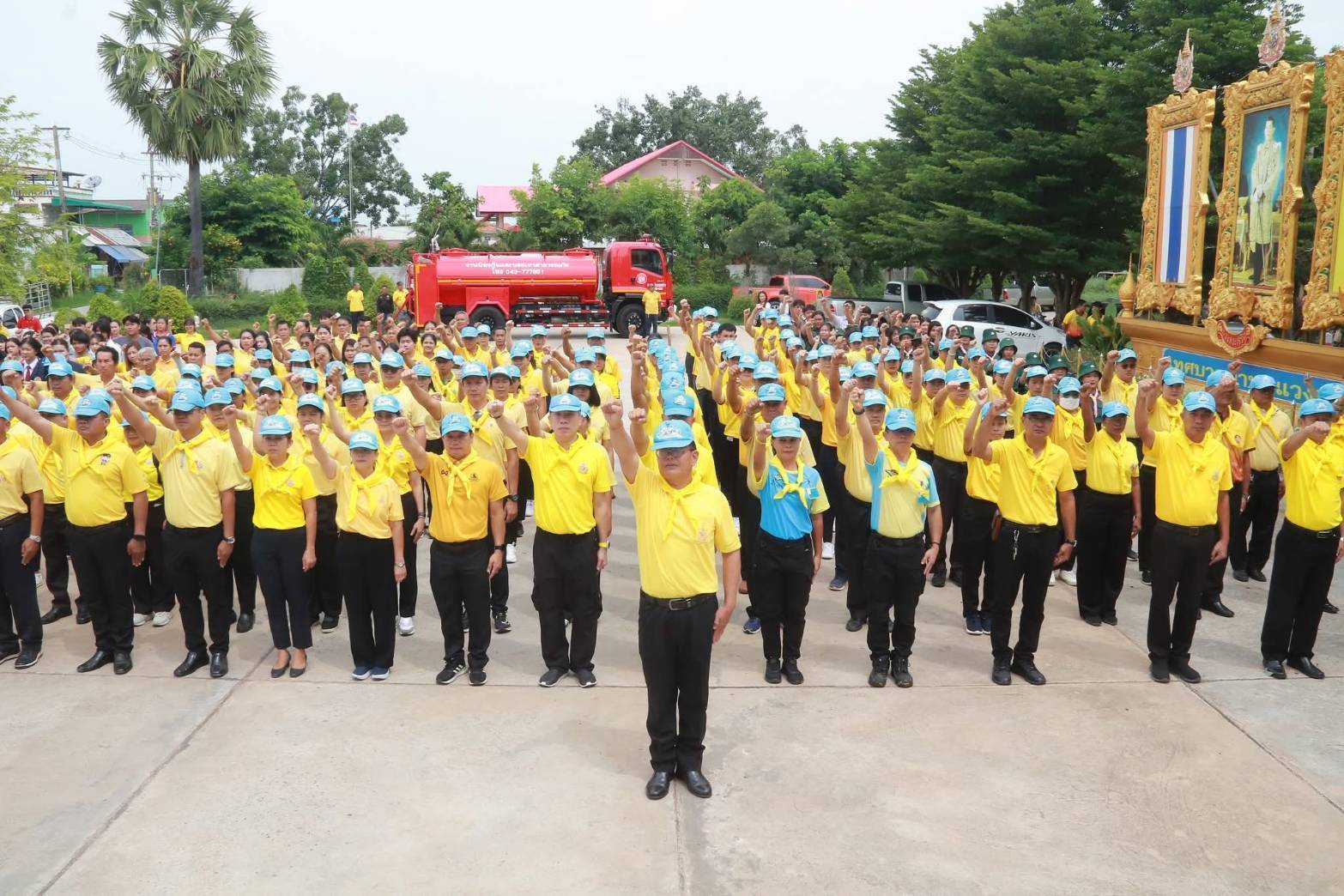 พช.มหาสารคาม ร่วมทำกิจกรรมจิตอาสาพัฒนาทำความสะอาดปรับปรุงภูมิทัศน์ เนื่องในวันคล้ายวันสวรรคต สมเด็จพระนารายณ์มหาราช เพื่อแสดงความจงรักภักดีและน้อมรำลึกถึงพระมหากรุณาธิคุณที่มีต่อปวงชนชาวไทย