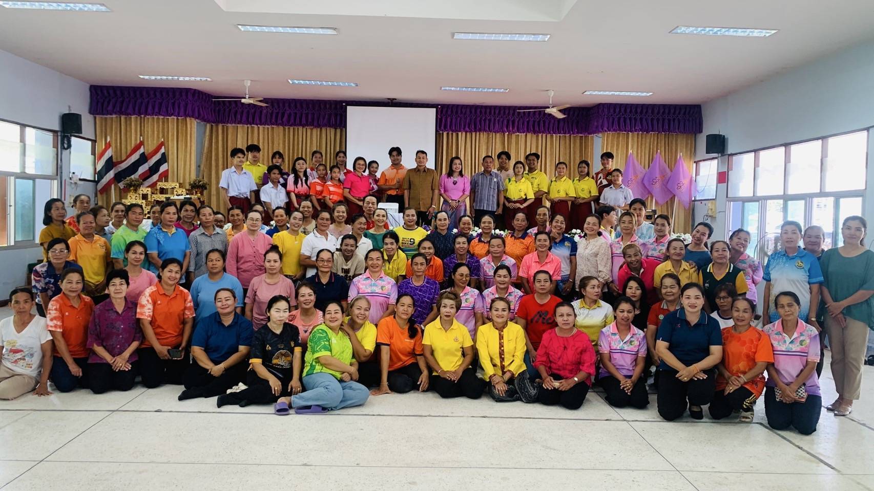 พัฒนาการจังหวัดมหาสารคาม ลงพื้นที่ให้กำลังใจการซ้อมรำเฉลิมฉลอง 160 ปี จังหวัดมหาสารคาม