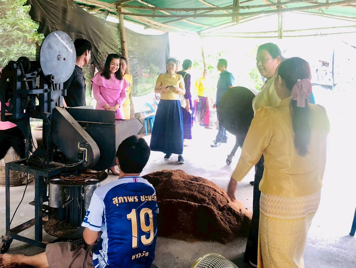 จังหวัดมหาสารคาม แสดงศักยภาพ! นำทีมสตรีร่วมคัดเลือก “คนกองทุนสตรีดีเด่น” สร้างต้นแบบขับเคลื่อนเศรษฐกิจฐานรากอย่างยั่งยืน