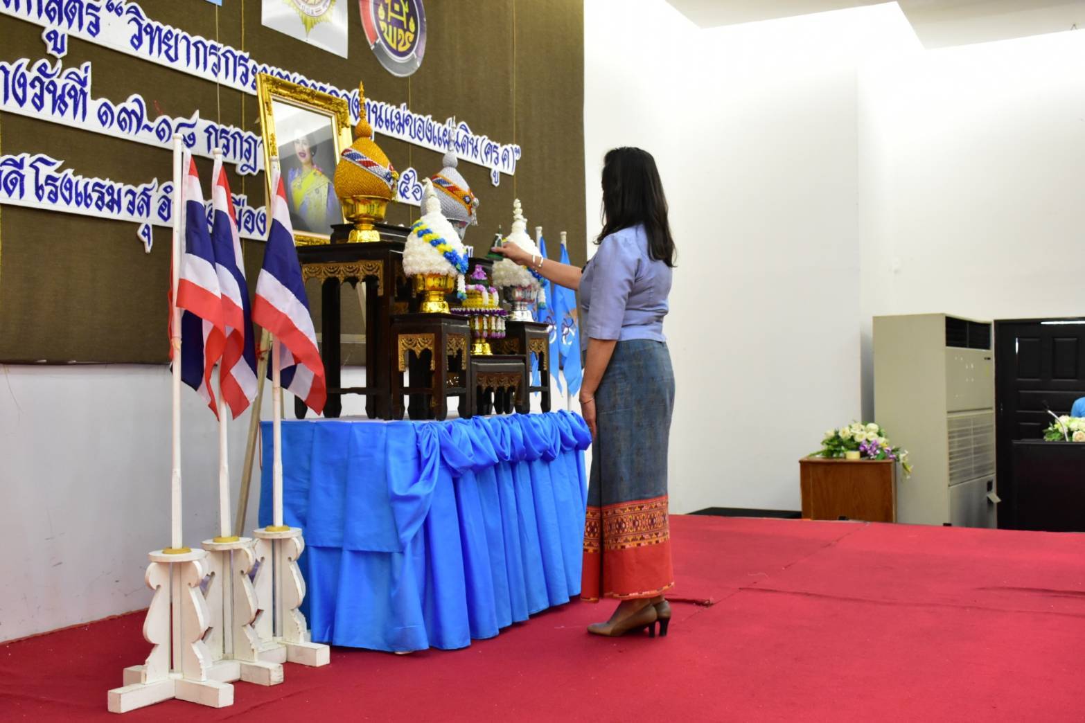 จังหวัดมหาสารคาม มอบวุฒิบัตรแก่ผู้เข้ารับการฝึกอบรมและปิดโครงการฝึกอบรมหลักสูตร “วิทยากรกระบวนการกองทุนแม่ของแผ่นดิน (ครู ค) จังหวัดมหาสารคาม”
