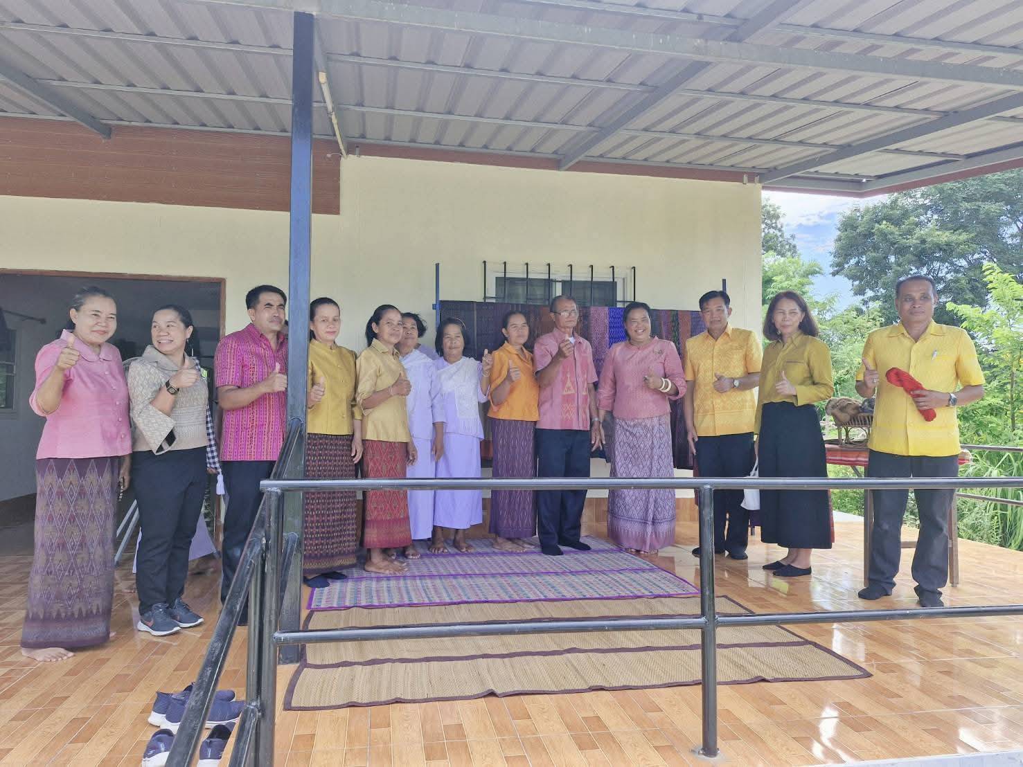 พช.มหาสารคาม : รับการตรวจราชการ ผู้ตรวจราชการกรมการพัฒนาชุมชน (นางอรุณรัตน์ ชิงชนะ) ลงพื้นที่ อำเภอนาดูน จังหวัดมหาสารคาม ติดตามผลการปฏิบัติราชการตามนโยบายของรัฐบาล ภารกิจกระทรวงมหาดไทย และกรมการพัฒนาชุมชน ประจำเดือนกรกฏาคม 2568