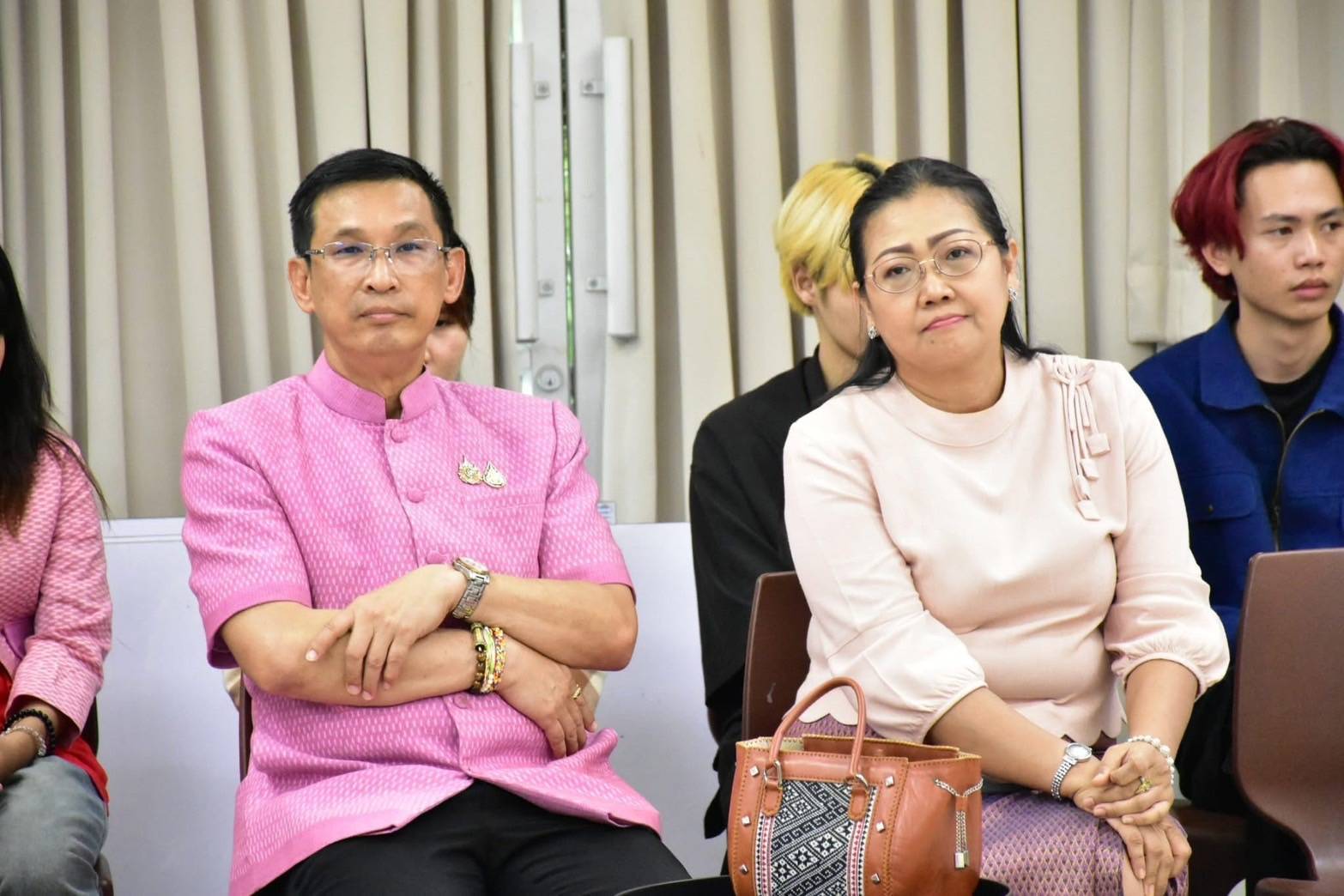 ผู้ว่าราชการจังหวัดมหาสารคาม เป็นประธานในพิธีปิด “การฝึกอบรมหลักสูตรเพิ่มทักษะการตัดเย็บและการออกแบบเสื้อผ้า” หวังนำความรู้ที่ได้ไปสร้างอาชีพ เกิดการกระจายรายได้ในระดับฐานราก นำไปสู่การพัฒนาคุณภาพชีวิตที่ดี