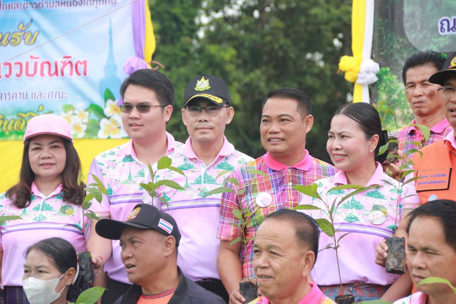 พช.มหาสารคาม ร่วมเปิดโครงการพัฒนาเมืองอัจฉริยะ จังหวัดมหาสารคาม (Mahasarakham Smart City) กิจกรรมปลูกต้นไม้ ประจำปีงบประมาณ พ.ศ. 2568