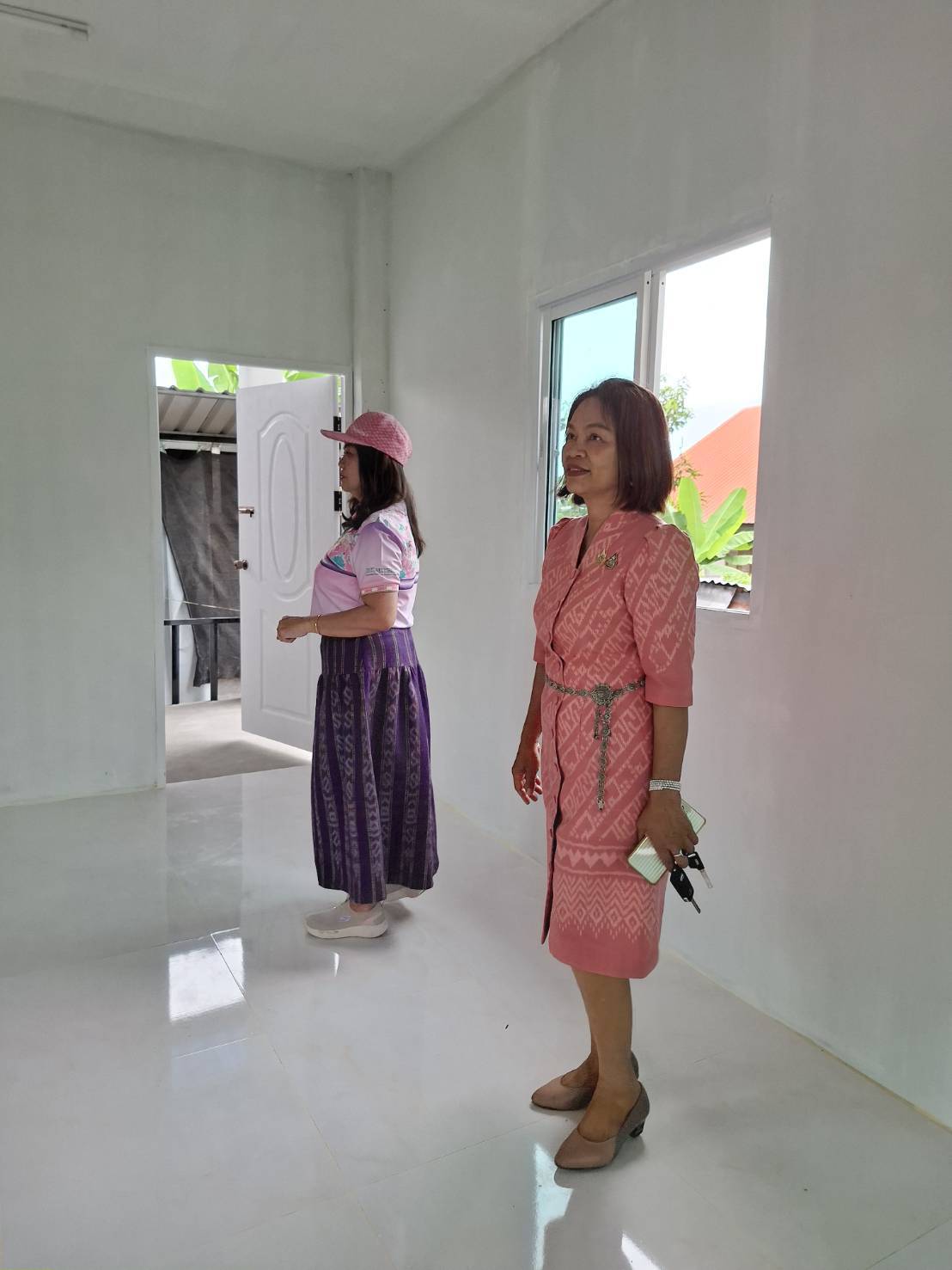 พัฒนาการจังหวัดมหาสารคาม ลงพื้นที่ติดตามการสร้างบ้านครัวเรือนยากจน ตามโครงการ “บ้านห่วงใยจากใจ GLO ประจำปี 2568”