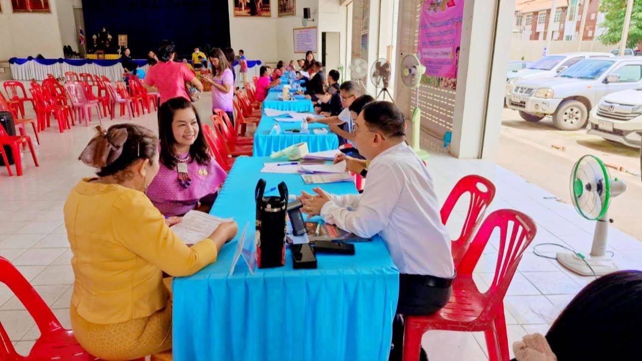 พช.มหาสารคาม ร่วมกับยุติธรรมจังหวัดมหาสารคาม จัดกิจกรรมบริหารจัดการหนี้กองทุนพัฒนาบทบาทสตรีจังหวัดมหาสารคาม