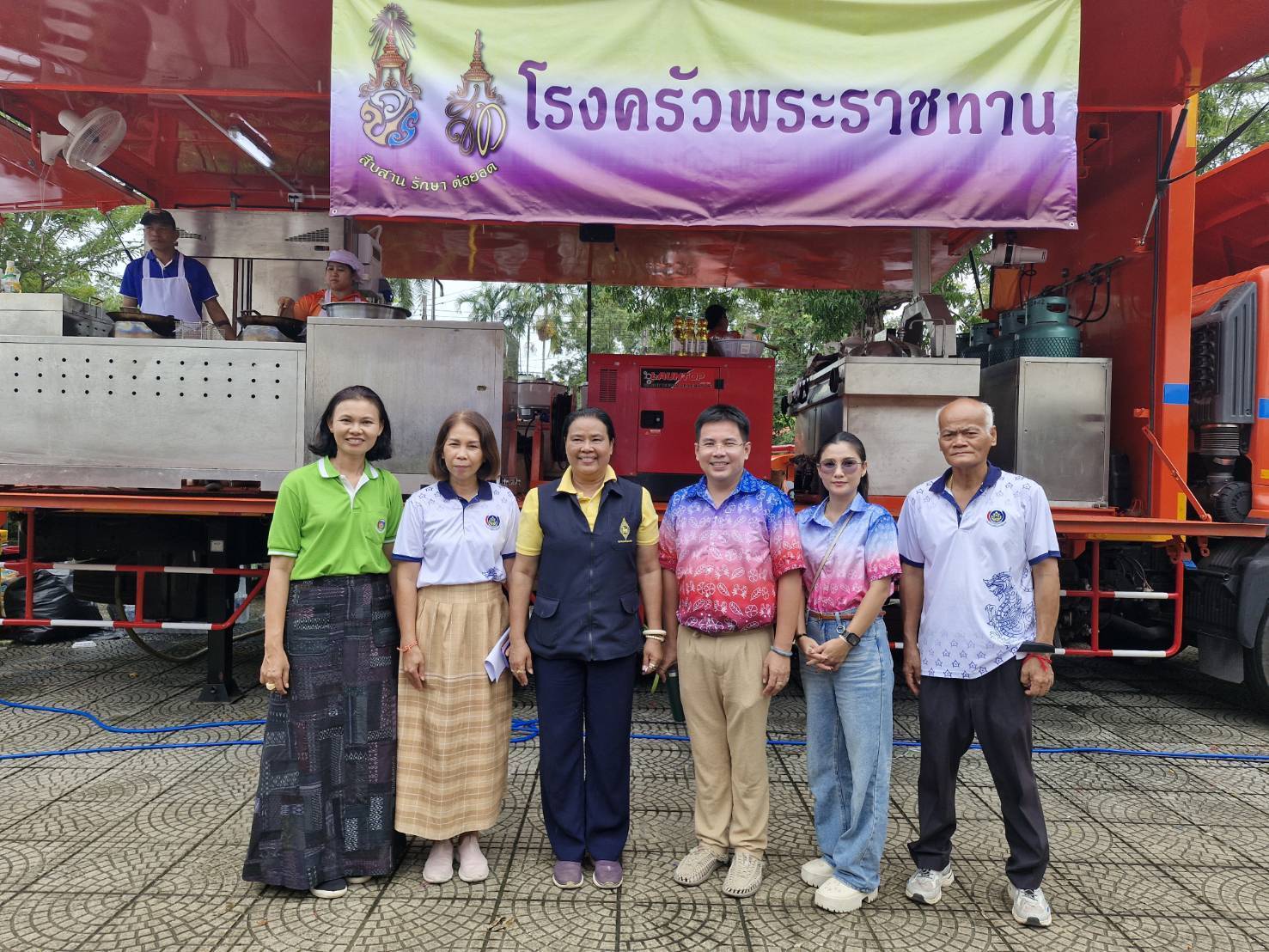 พช.มหาสารคาม ส่งใจถึงชายแดน! รวมพลังช่วยเหลือผู้อพยพจากเหตุสู้รบไทย-กัมพูชา พร้อมส่งกำลังใจให้ประชาชน จังหวัดสุรินทร์